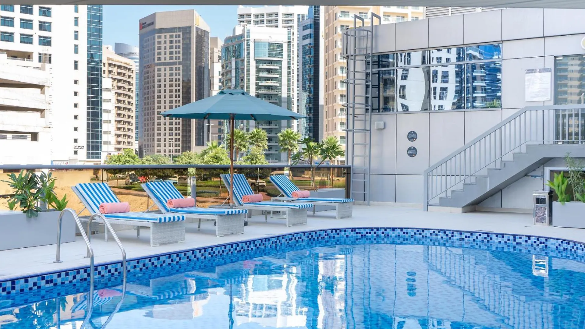 Aparthotel Grand Heights Dubai Hotel Apartments