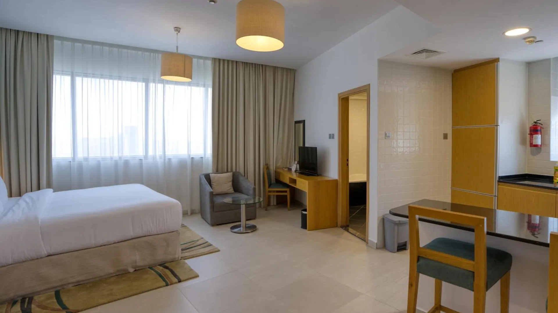 **** 아파트호텔 Grand Heights Dubai Hotel Apartments 아랍에미리트