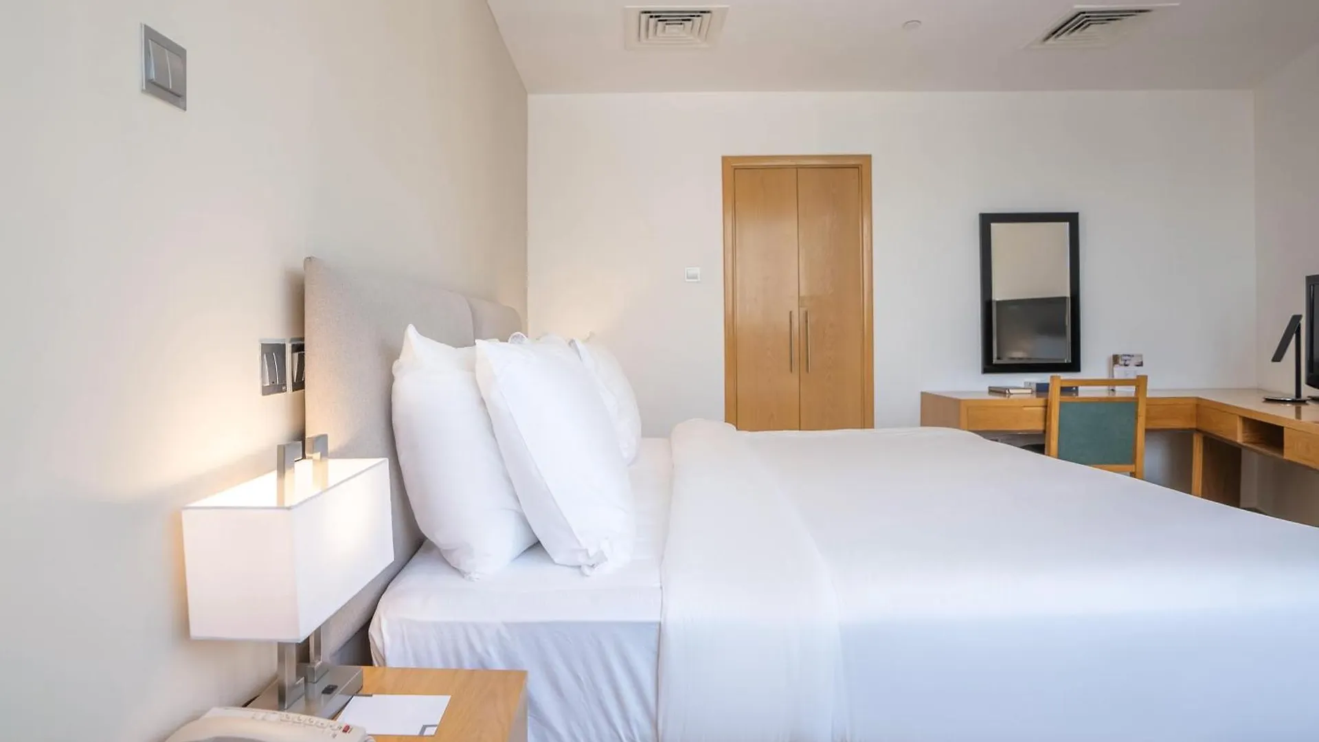 Grand Heights Dubai Hotel Apartments 아파트호텔