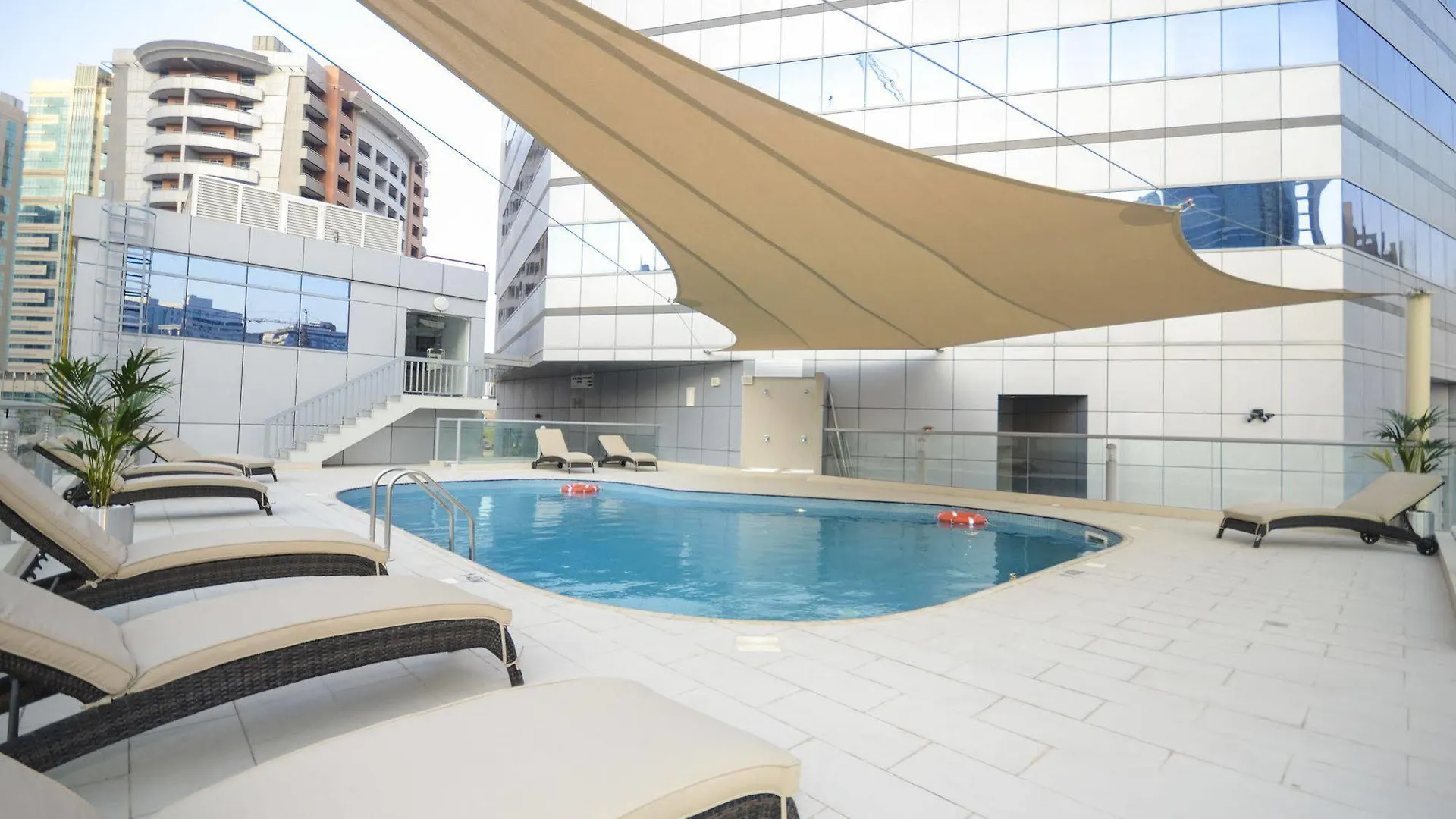 Grand Heights Dubai Hotel Apartments 아파트호텔